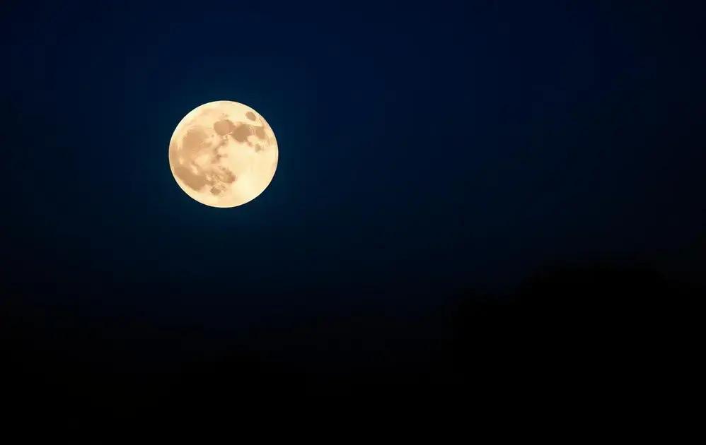 Última Superlua de 2025: veja como observar o fenômeno no Brasil